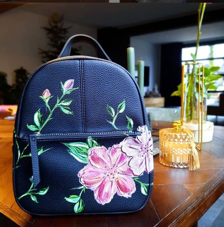 Rugzakje met bloemen