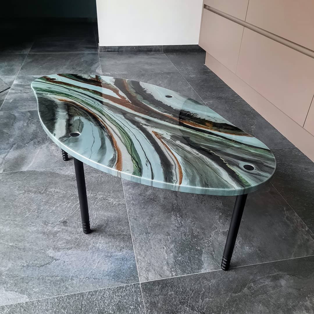 EPOXY TABLE
