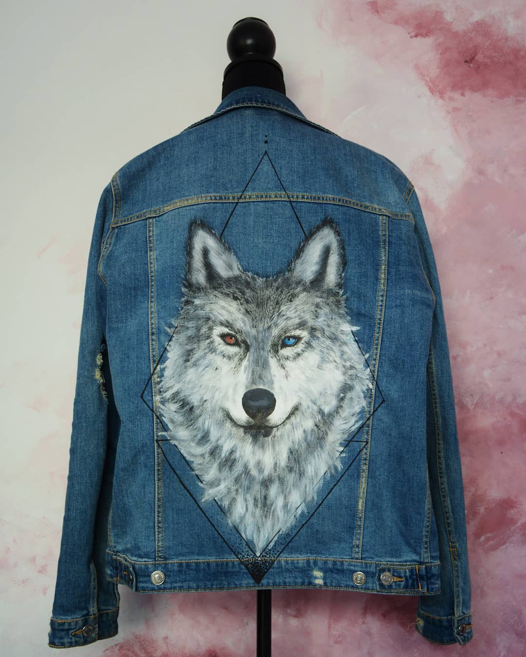 WOLF